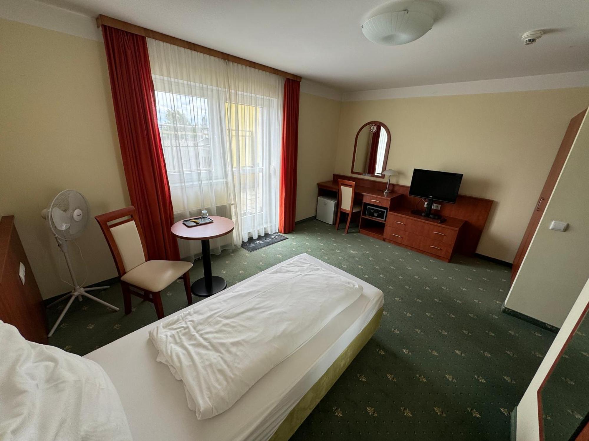 Hotel Breitenlee Βιέννη Εξωτερικό φωτογραφία